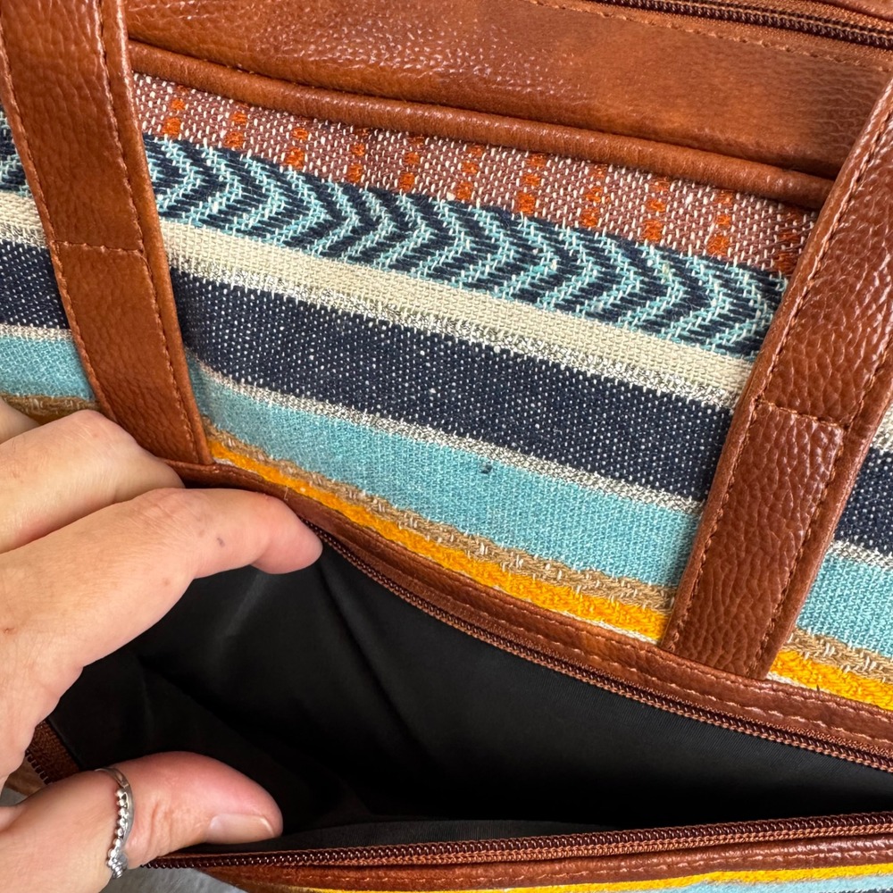 UMTA Jacquard Laptop Bag Unisex OS Multi-Color Stripe Hand-Block Print (2541) - Picture 5 of 7